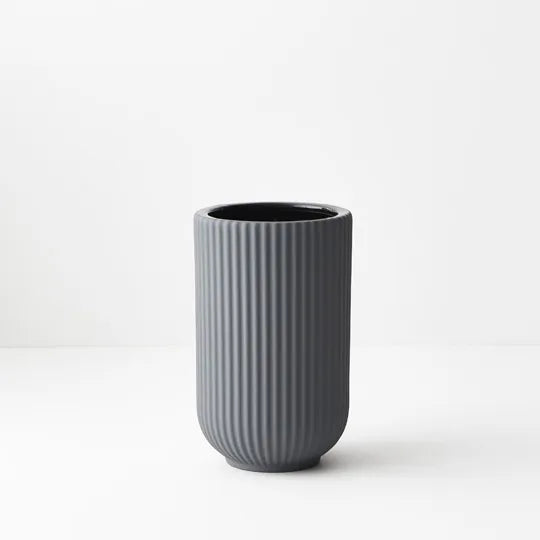 Annix Vase - Steel Medium