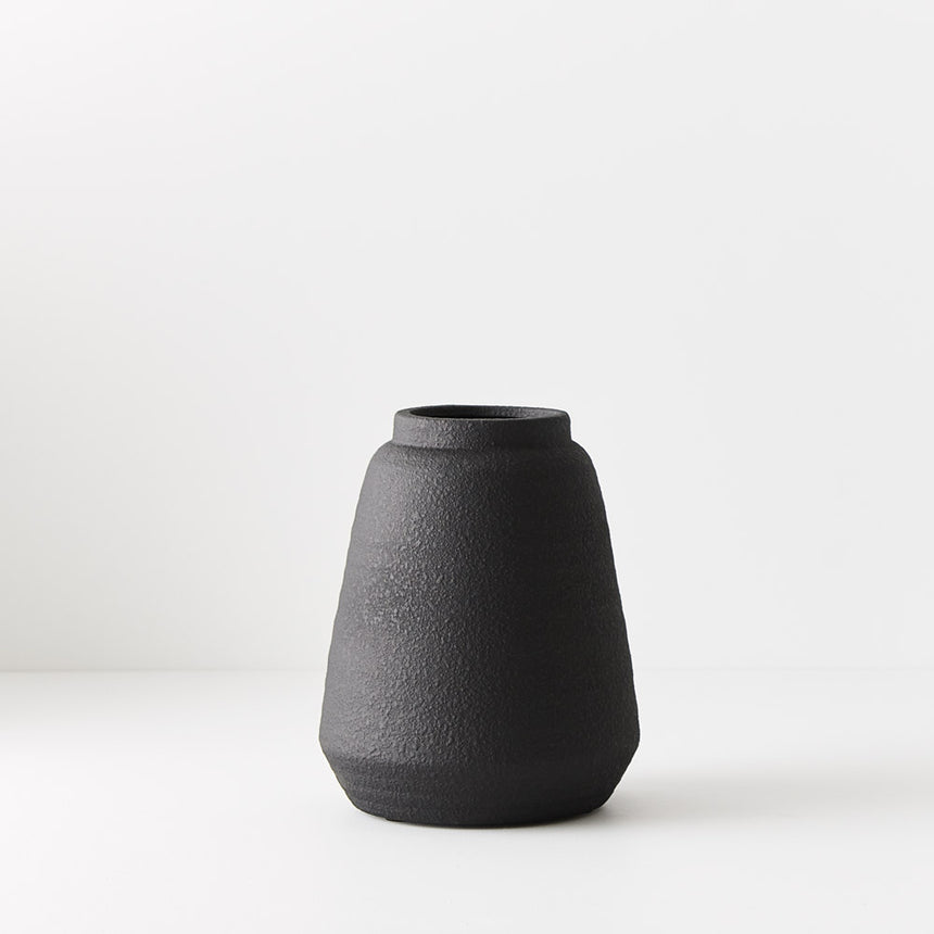 Kata Vase (Black)